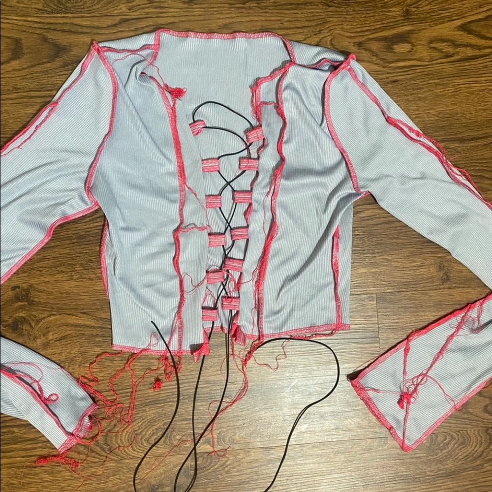 V neck patchwork top - Picture 2 of 3
